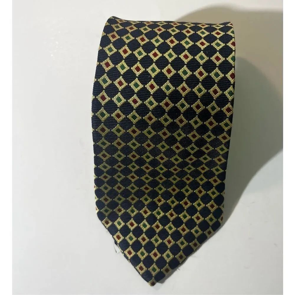 Brooks Brothers tie